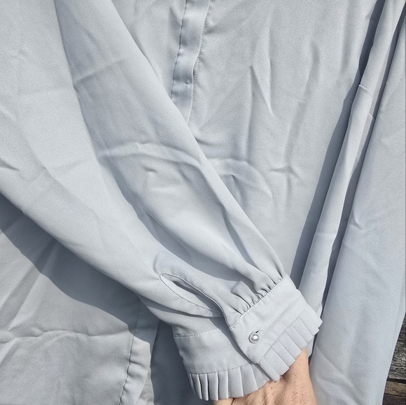 LOFT Sky Blue Casual Button Down Shirt - Picture 2 of 5